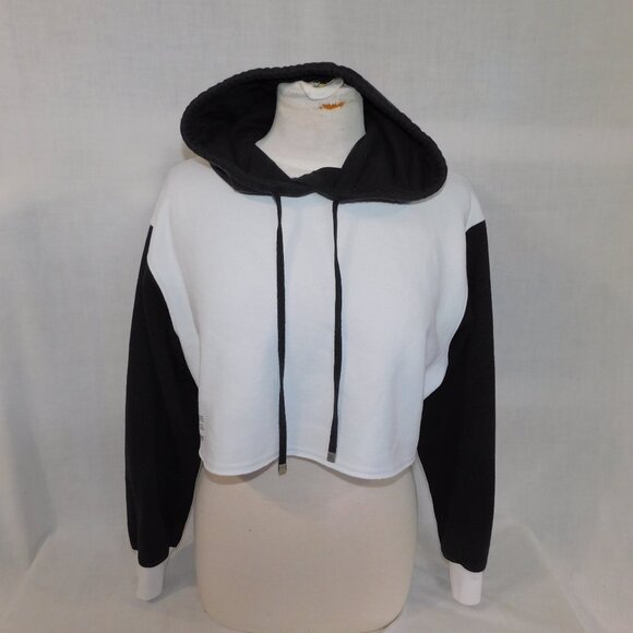 Social Tourist Womens M Black White Crop Hoodie  Greetings from the Algorithm - Picture 1 of 11
